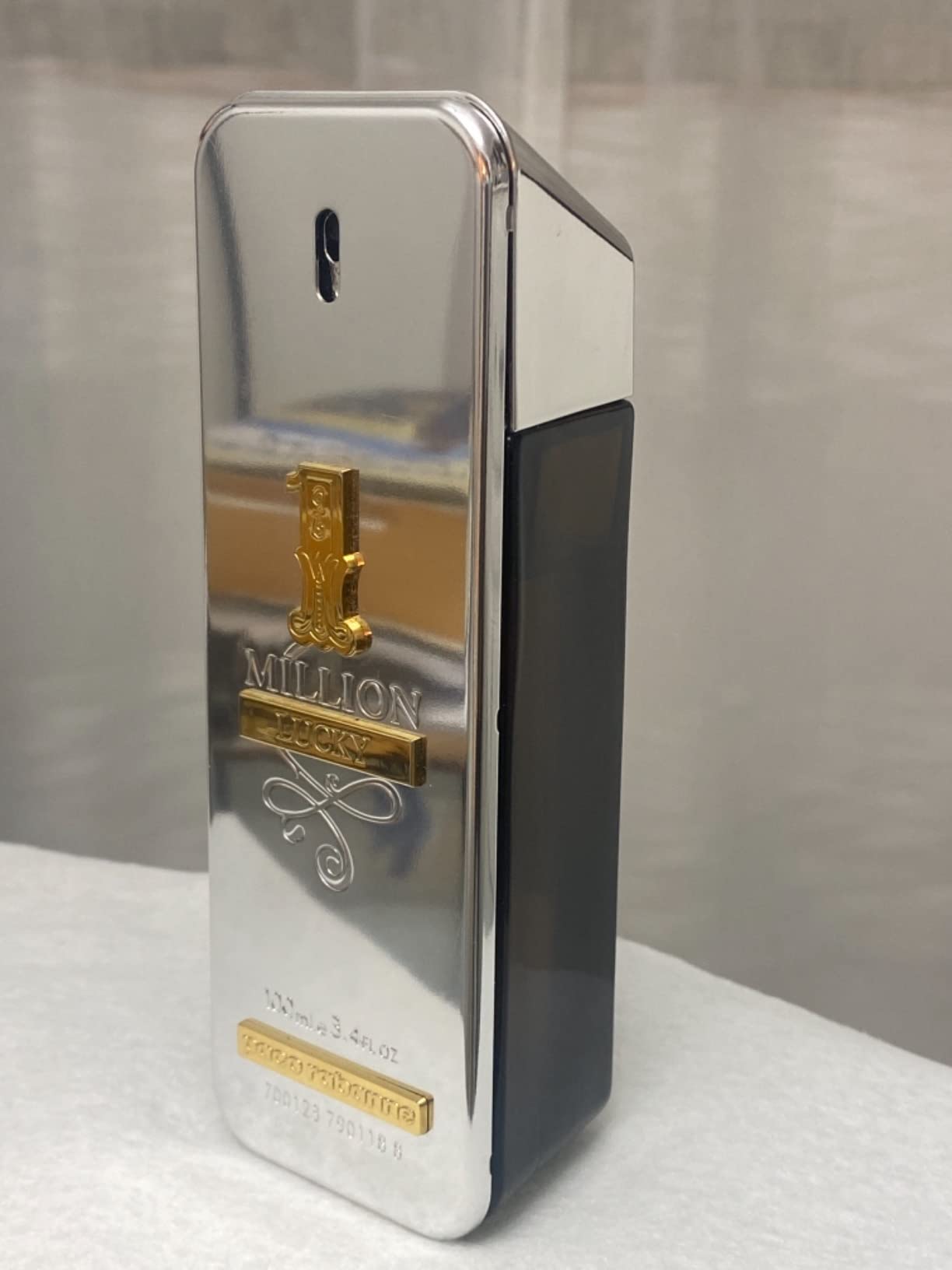 Rabanne 1 Million Parfum/Lucky - Event & Party Supply reseña y precio